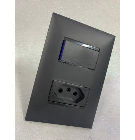 Cj Interruptor Paralelo + Tomada 20a 4x2 - Pial Plus + Preto 